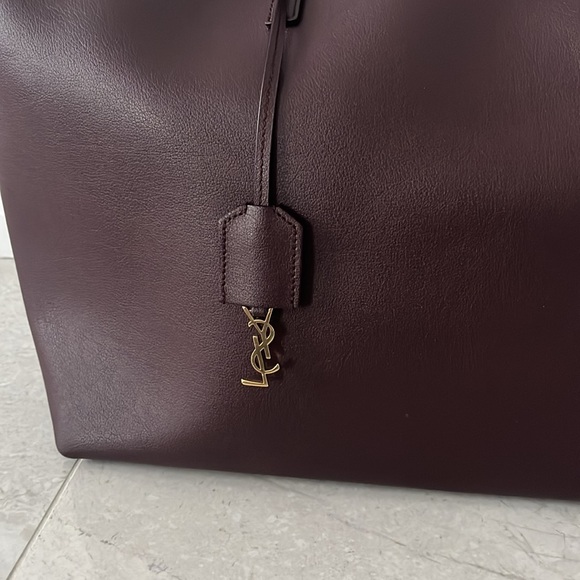 Saint Laurent Burgundy East West Leather Tote Bag - Picture 3 of 16